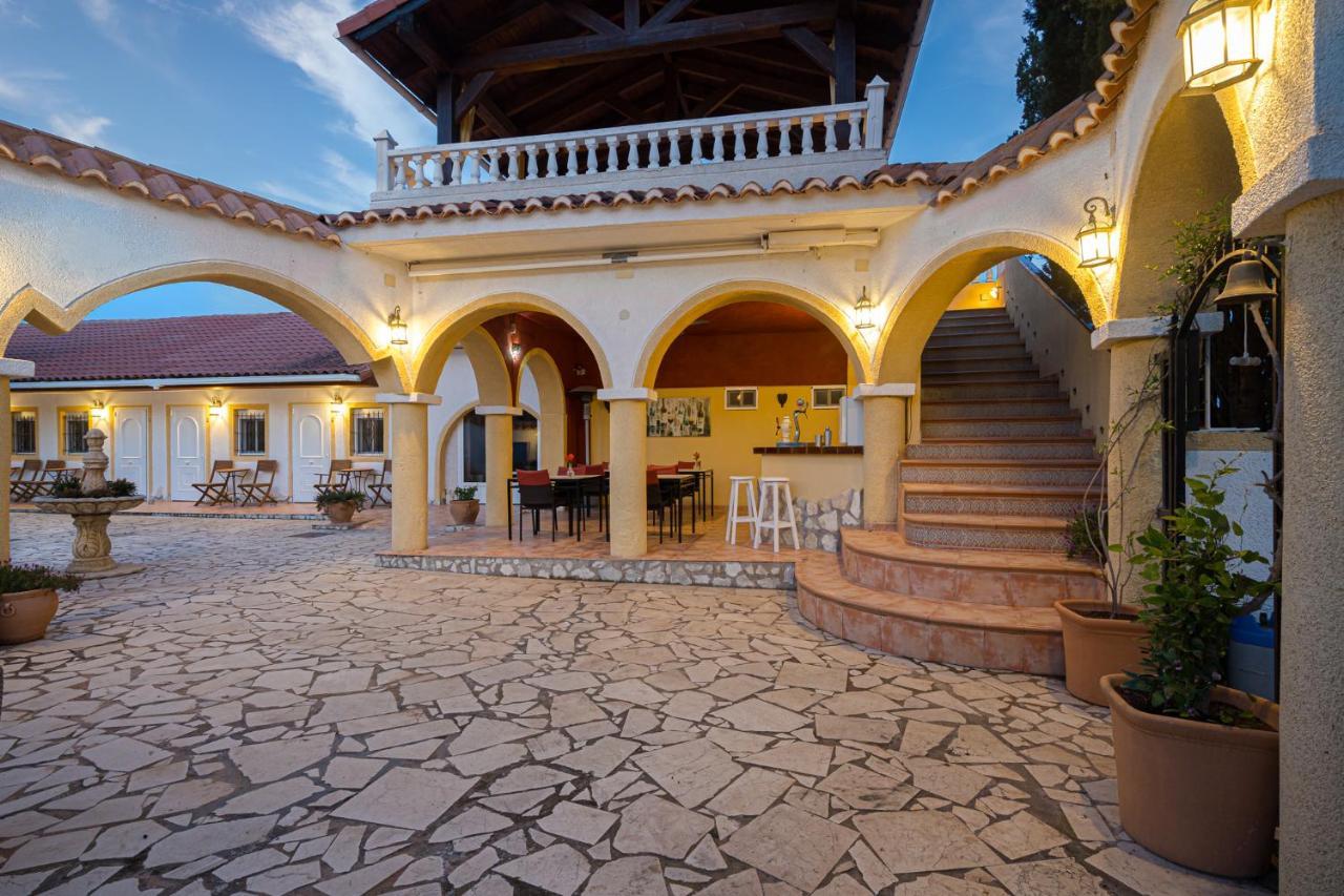 Finca Bilou Aigues Ngoại thất bức ảnh