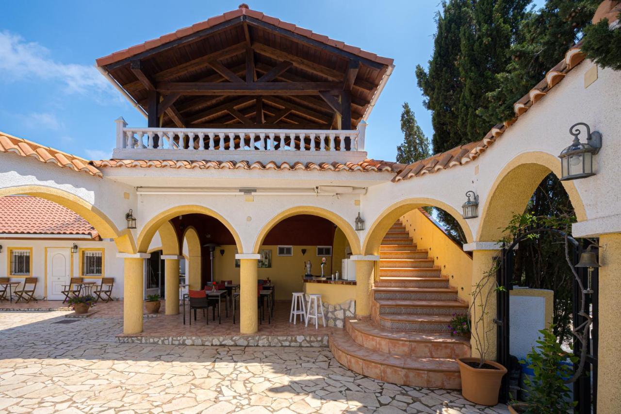 Finca Bilou Aigues Ngoại thất bức ảnh