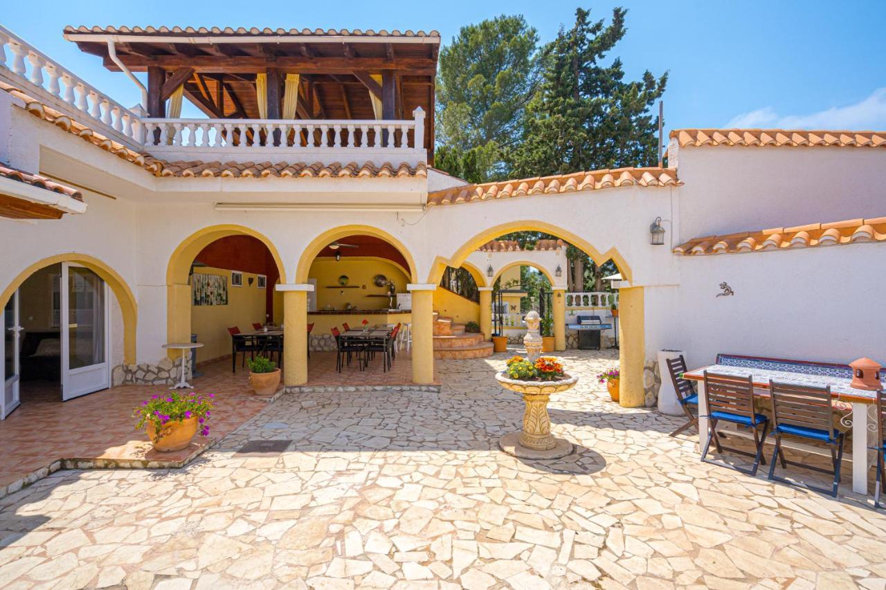 Finca Bilou Aigues Ngoại thất bức ảnh
